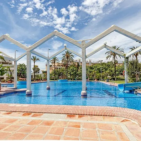 Benalbeach Excellent With Front Sea Views بينالماذينا